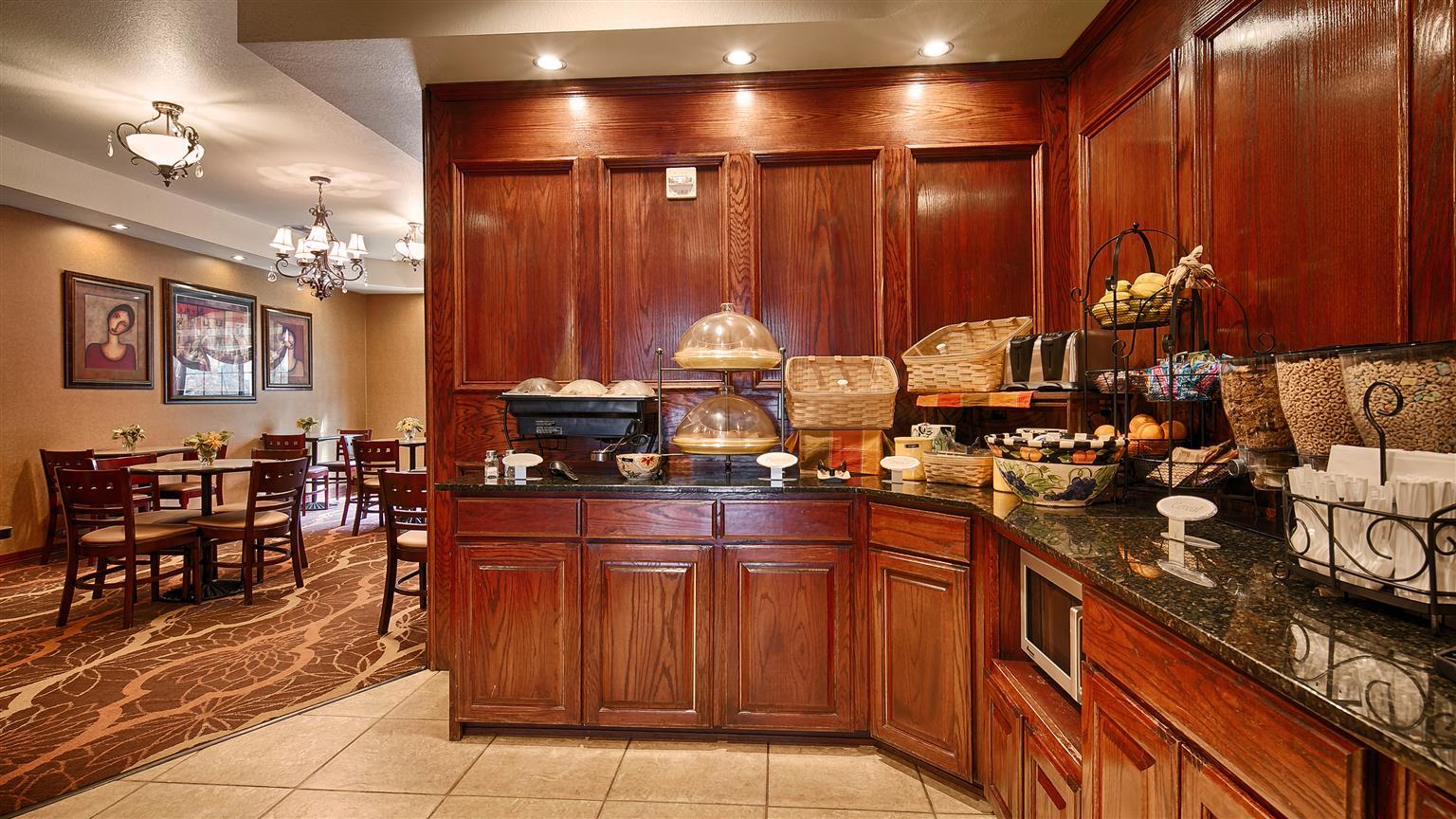 Best Western Plus Crown Colony Inn & Suites Lufkin Exteriör bild