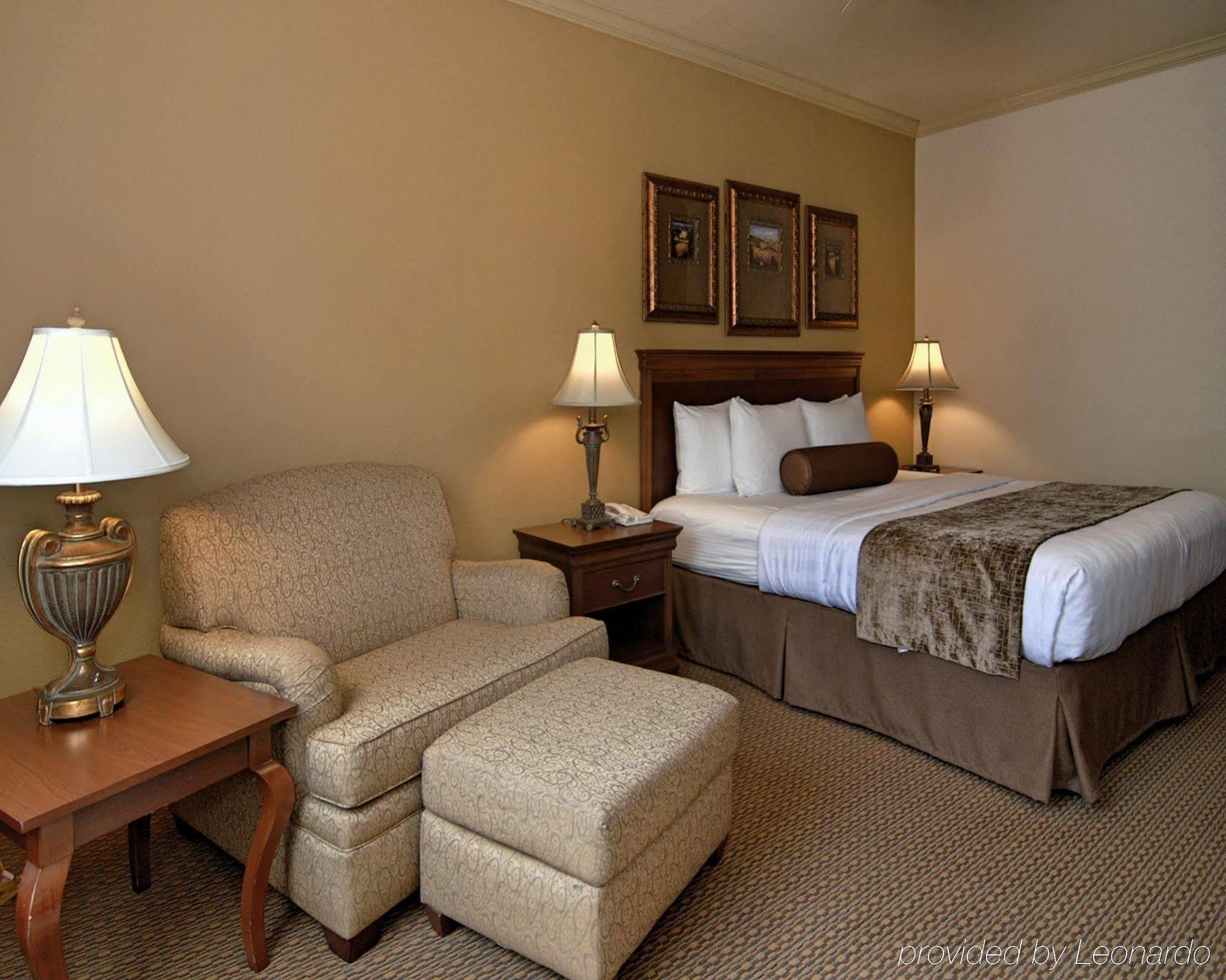 Best Western Plus Crown Colony Inn & Suites Lufkin Exteriör bild