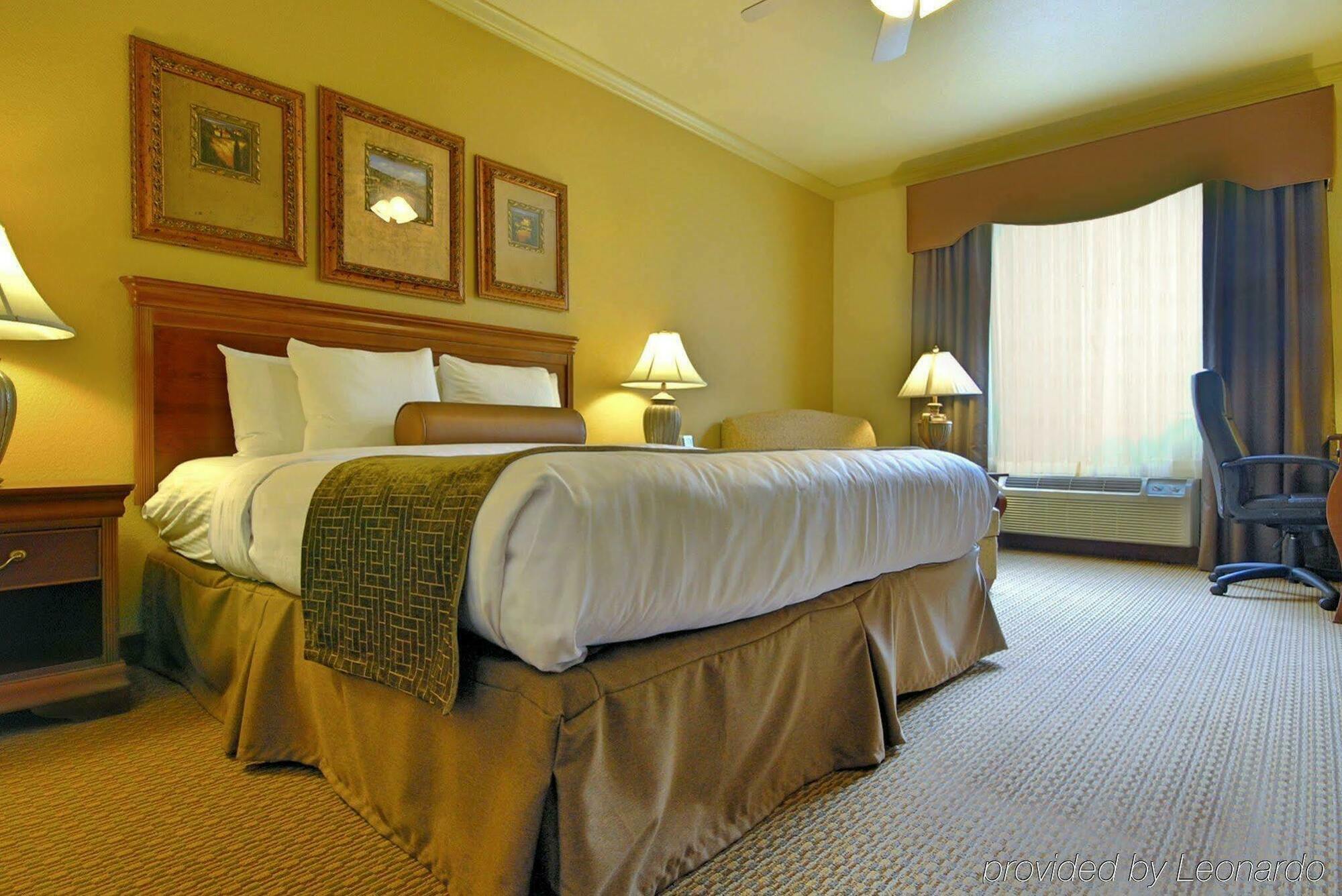 Best Western Plus Crown Colony Inn & Suites Lufkin Exteriör bild