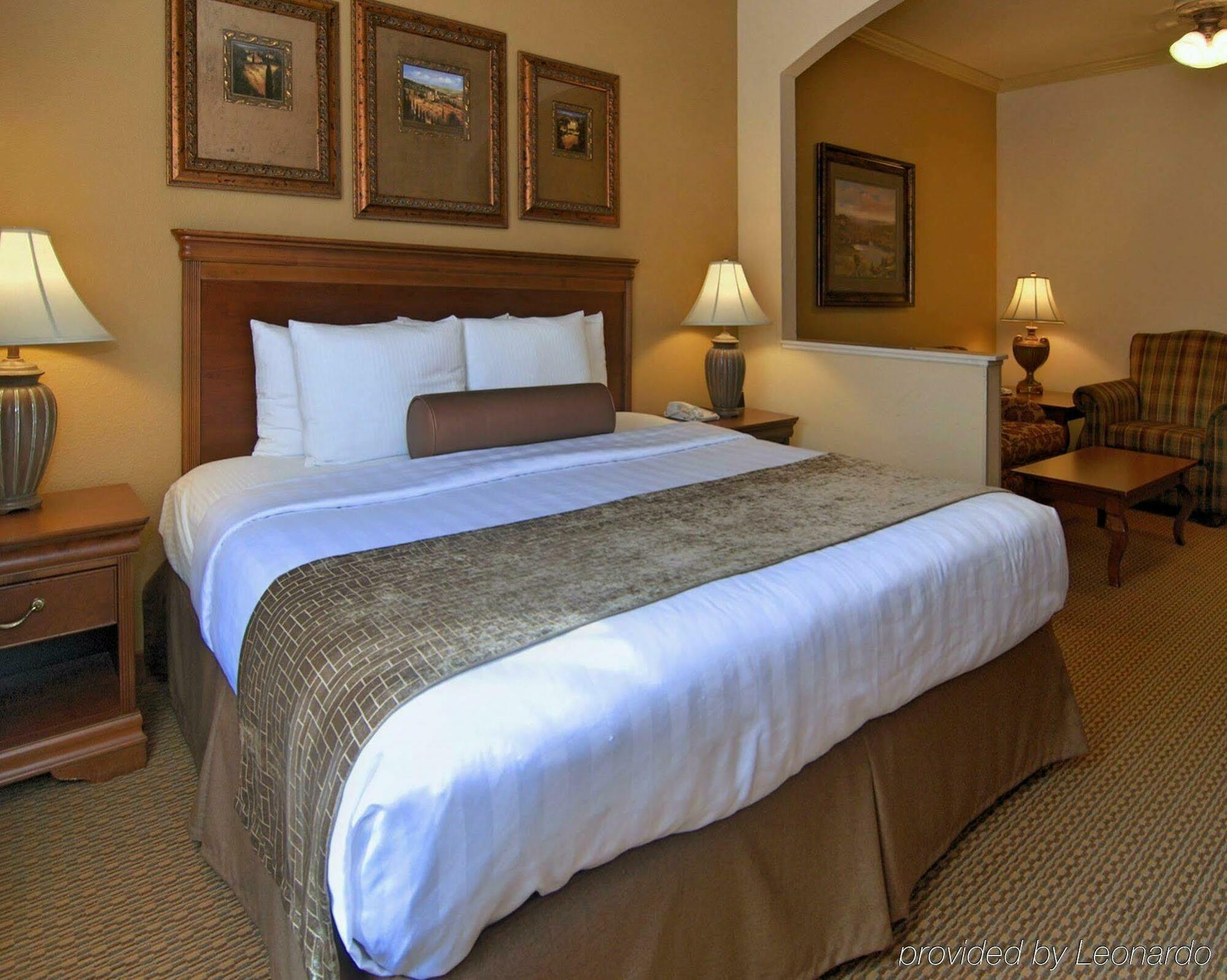 Best Western Plus Crown Colony Inn & Suites Lufkin Exteriör bild